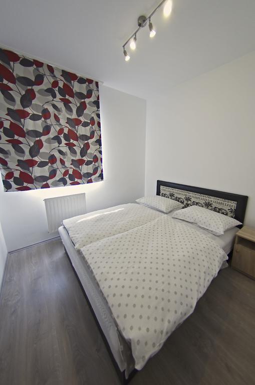 Luca Apartman ショプロン 部屋 写真